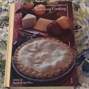 VGUC  AMERICAN COOKING HARDBACK COOKBOOK.
